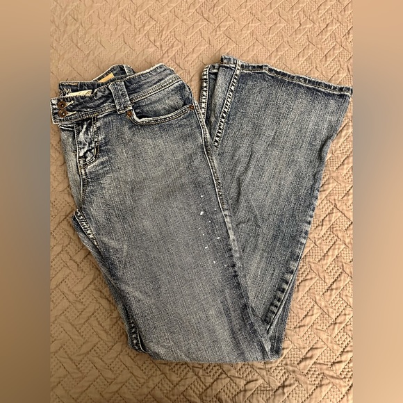 YMI Platinum Jeans - Size 11 - Picture 2 of 9